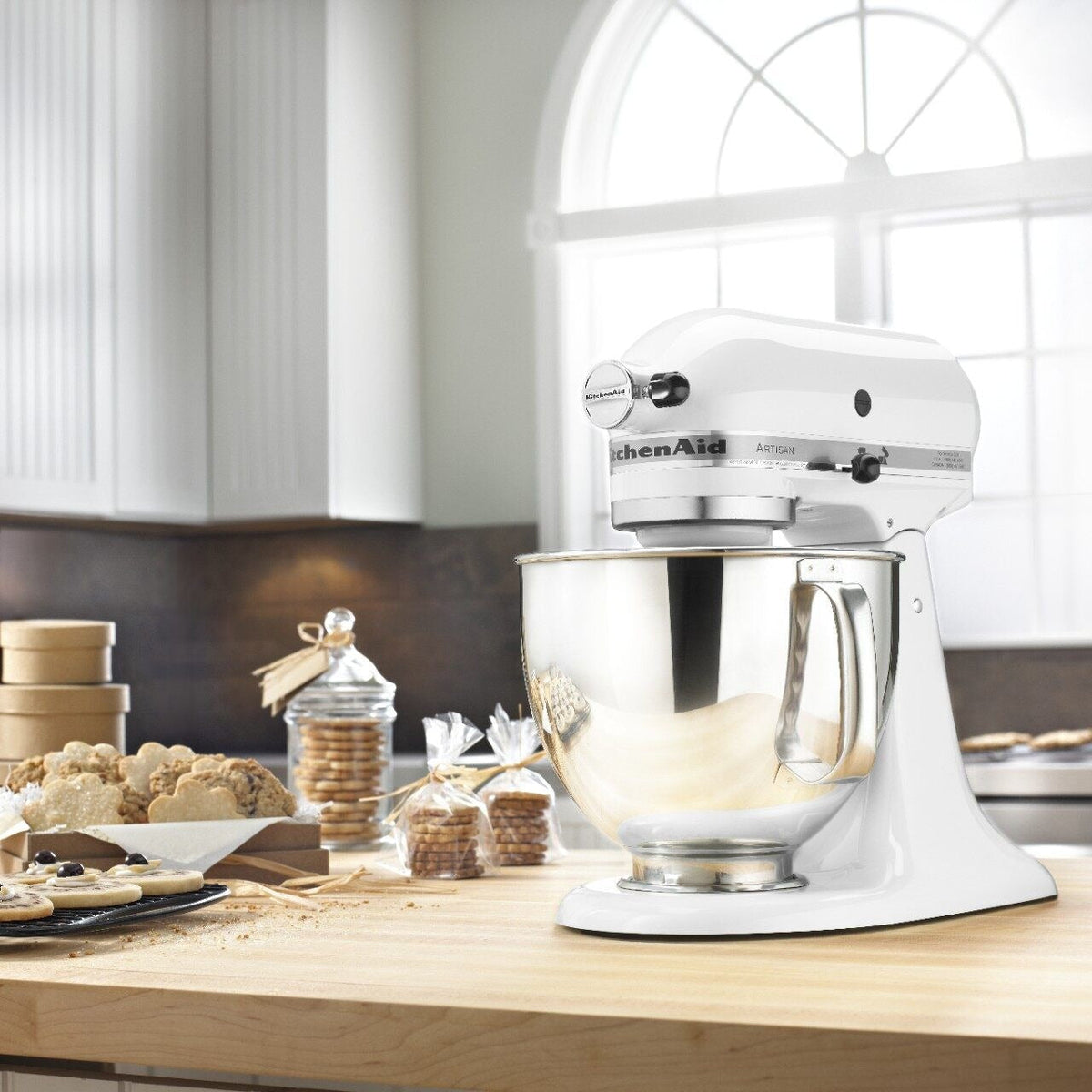 Artisan Series 5-Quart Tilt-Head Stand Mixer, White T4S7 - product image 6
